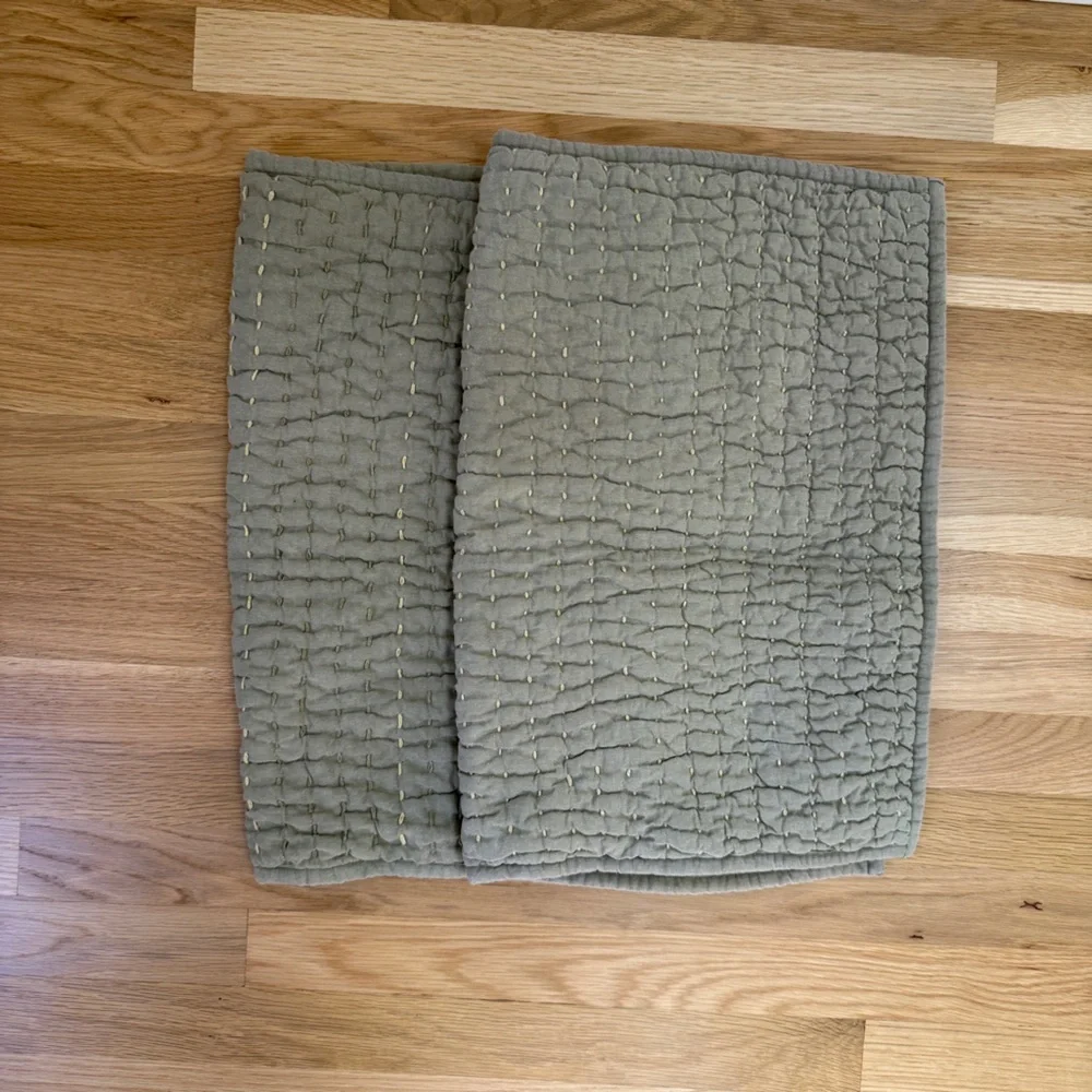 Quince quilted pillow shams (2)